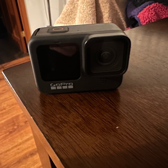 GoPro HERO9 Black - Waterproof Action Camera with Touch Screen 4K Ultra HD Video - Picture 7 of 7